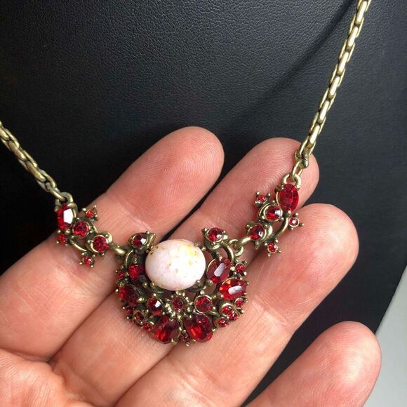 1066 Vintage Signed Holly Craft 1951 Jeweled 16'' Necklace red PInk - Picture 2 of 4